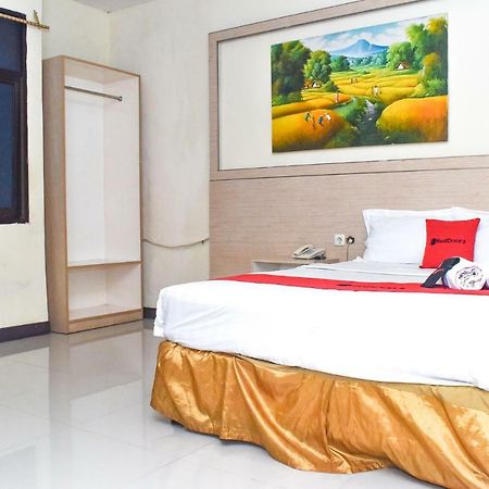 Reddoorz Plus Near Sultan Hasanuddin Airport Makassar Eksteriør bilde