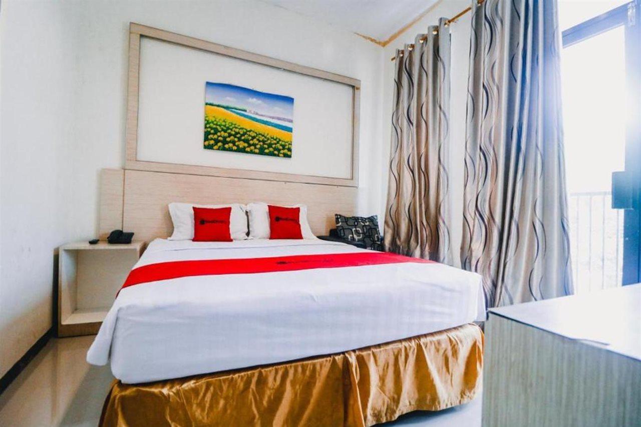 Reddoorz Plus Near Sultan Hasanuddin Airport Makassar Eksteriør bilde