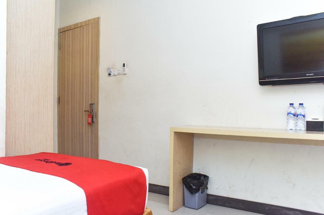 Reddoorz Plus Near Sultan Hasanuddin Airport Makassar Eksteriør bilde