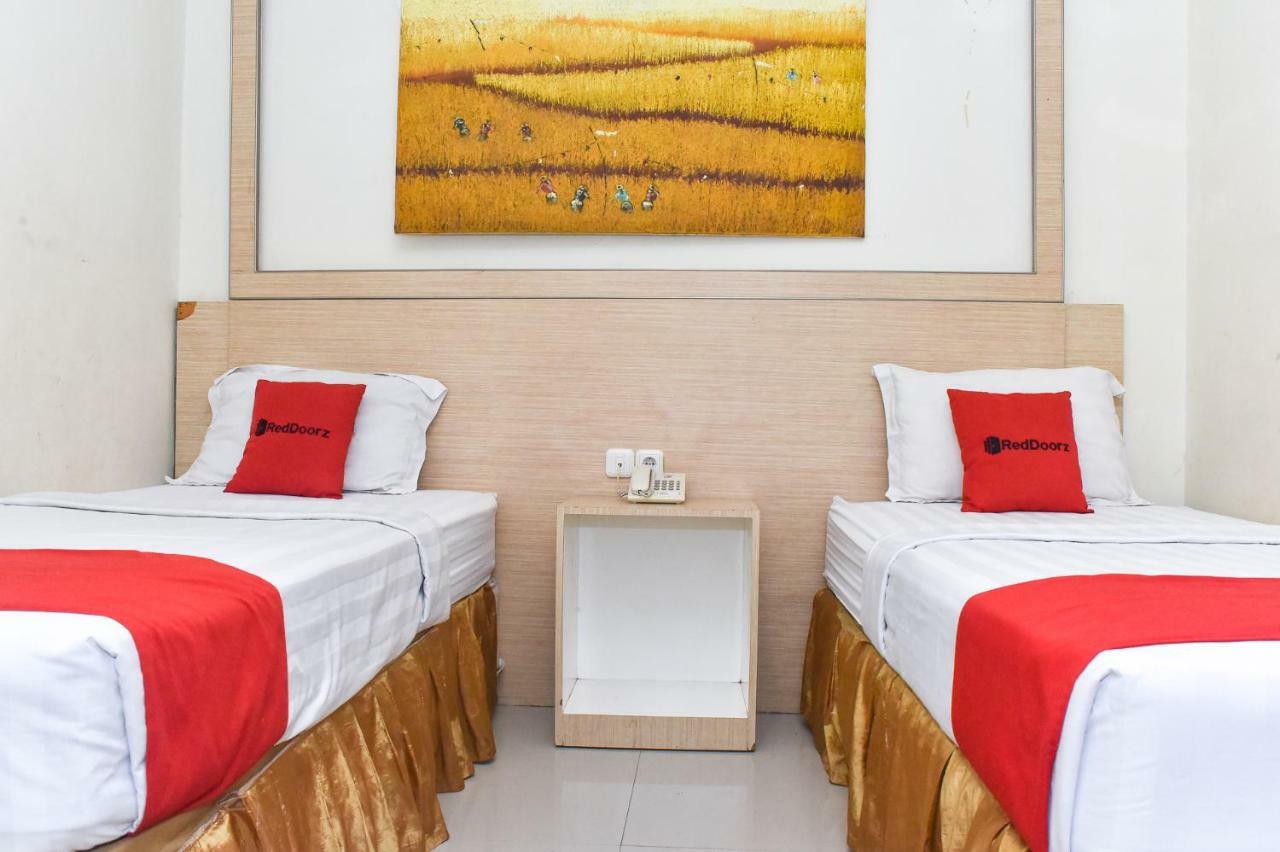 Reddoorz Plus Near Sultan Hasanuddin Airport Makassar Eksteriør bilde